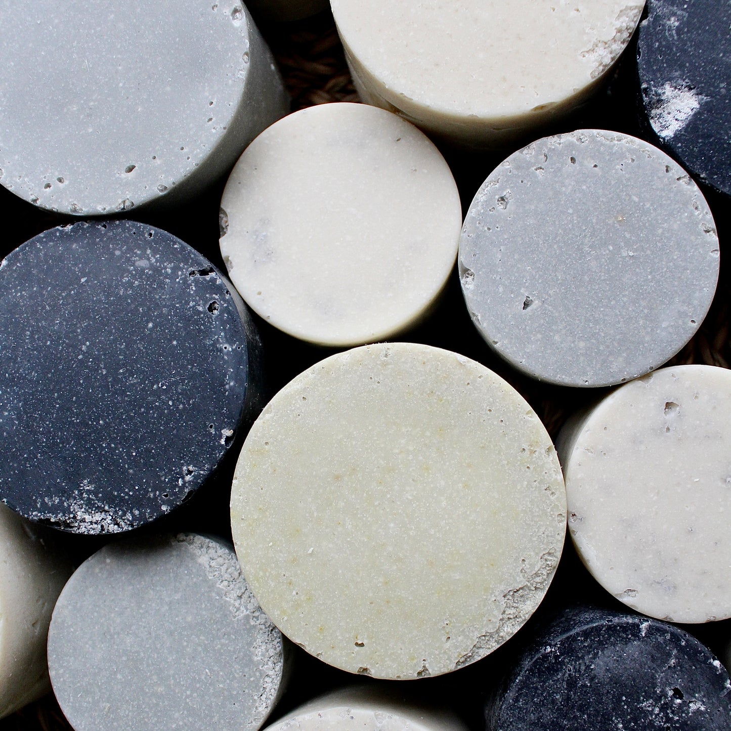 LEMON & EUCALYPTUS SALT BAR