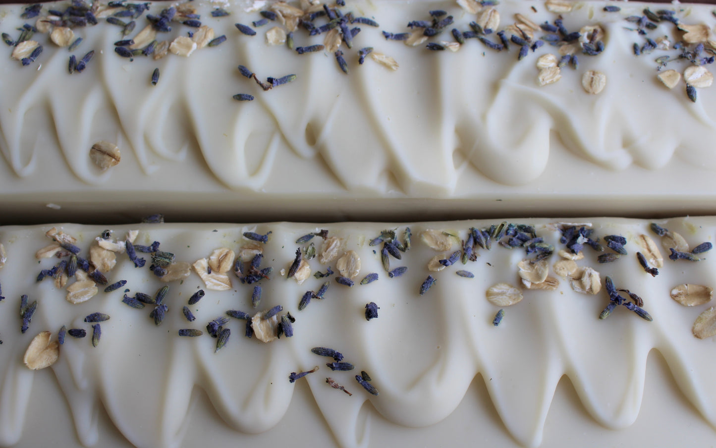 LAVENDER & OAT ARTISAN SOAP BAR